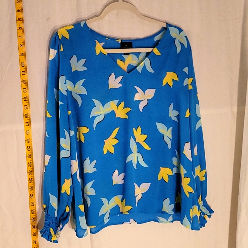 Womens Floral Blouse with Ruffled Wrists